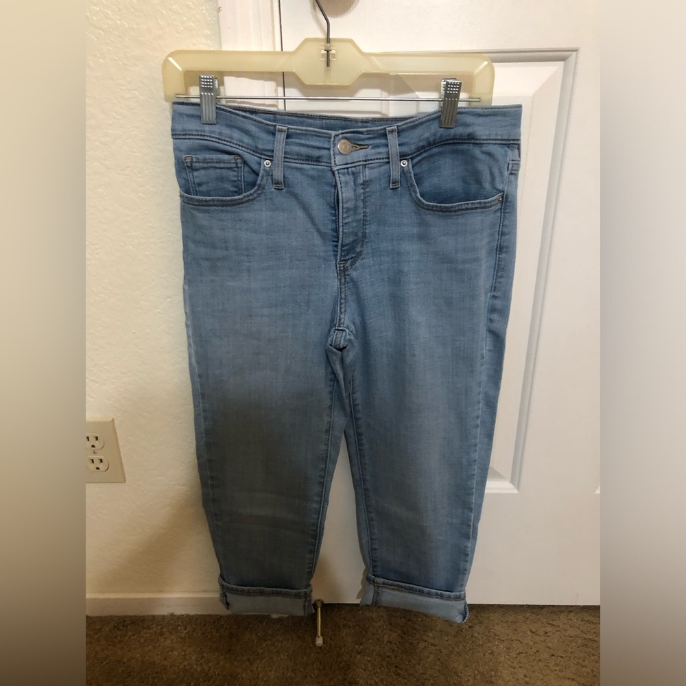 Levi's Women's Light Blue Ankle Jeans